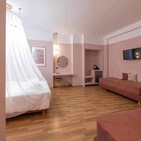 L Suites The Writer'S House Гитио Екстериор снимка