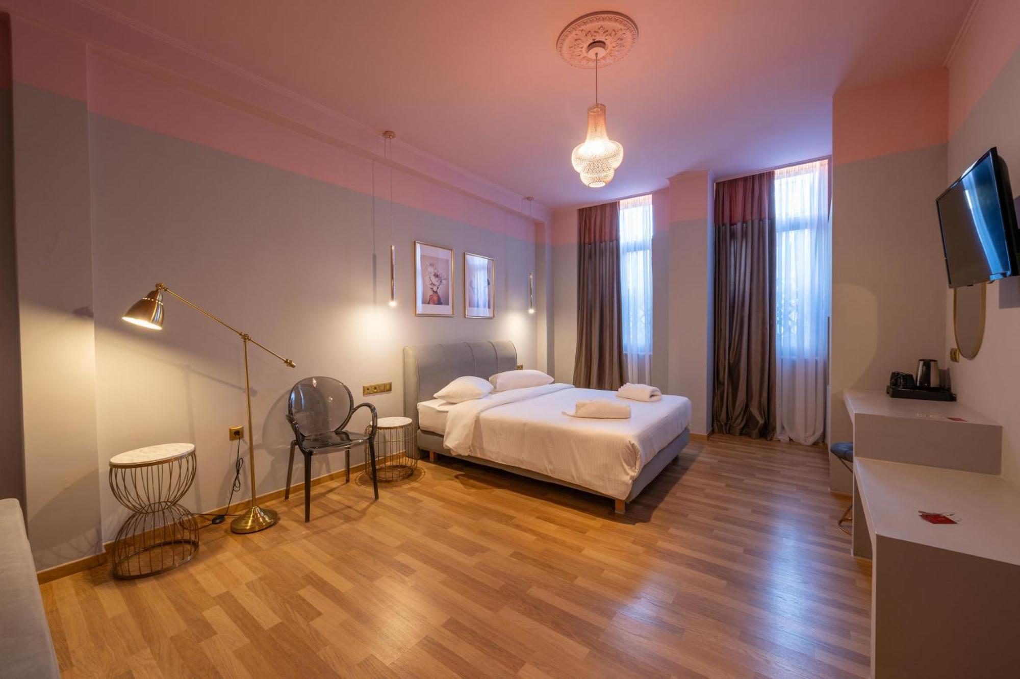 L Suites The Writer'S House Гитио Екстериор снимка